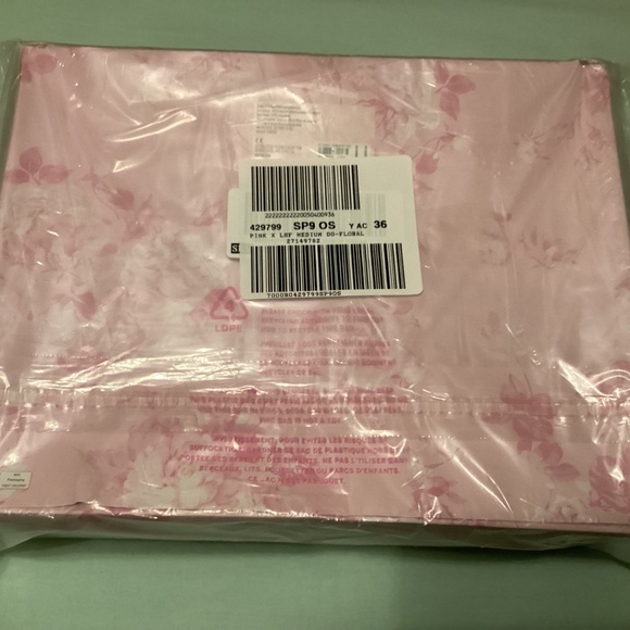 PINK Victoria’s Secret Love Shack Fancy dog NEW - Picture 7 of 9